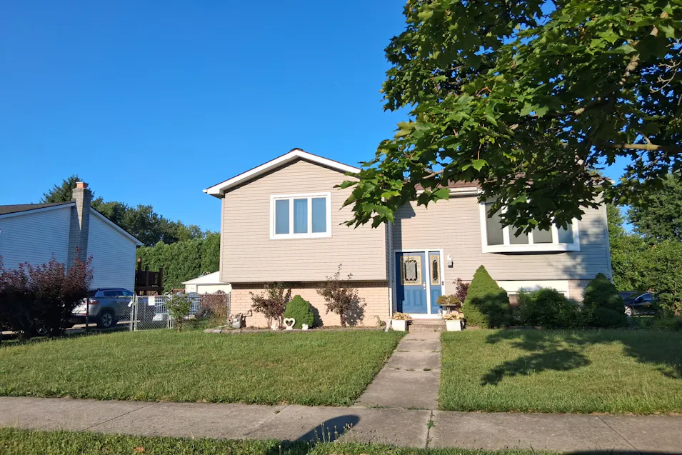 8690 Lillian Dr Newport, MI 48166, Monroe County