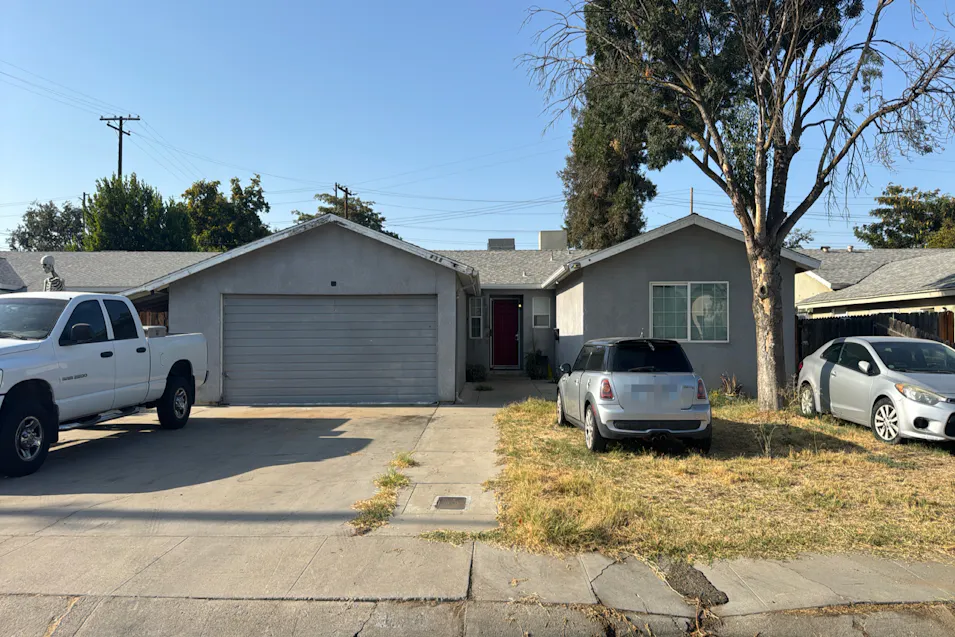 438 West Harter Avenue Visalia, CA 93277, Tulare County