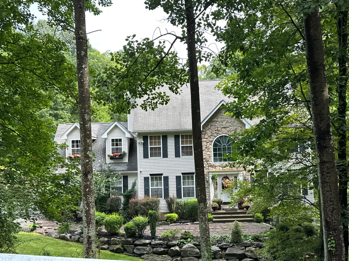 Woodchuck Ln, East Stroudsburg, PA 18301