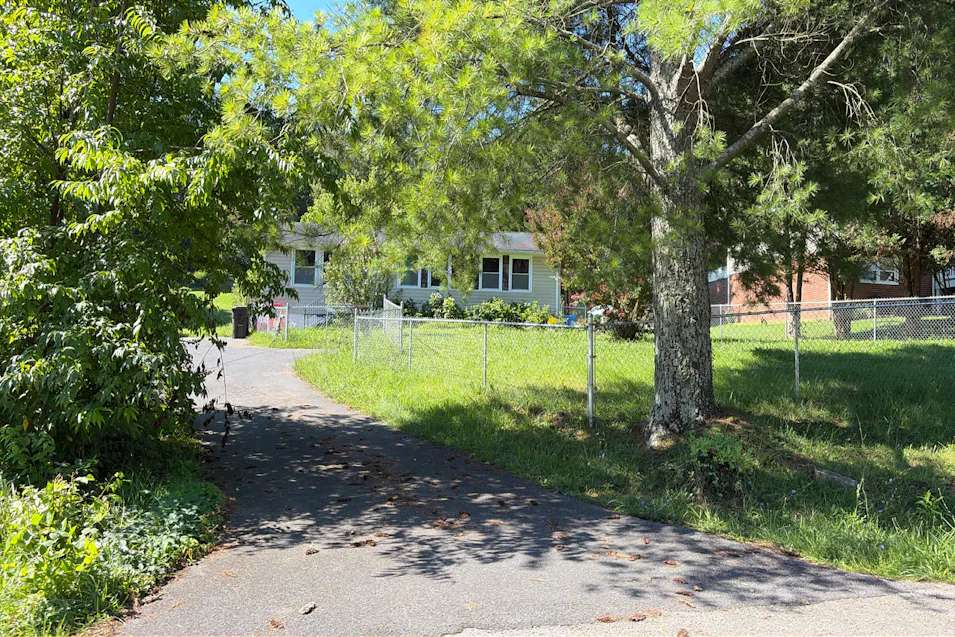 1218 White Top Road Bluff City, TN 37618, Sullivan County