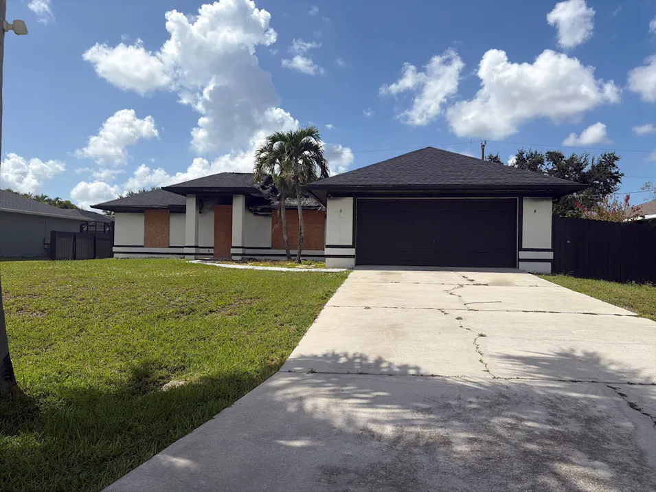 930 Sw33rd Terrace Cape Coral, FL 33914, Lee County