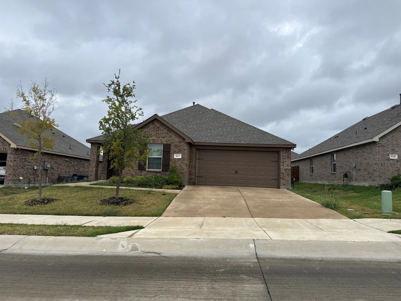 617 Calm Springs Dr