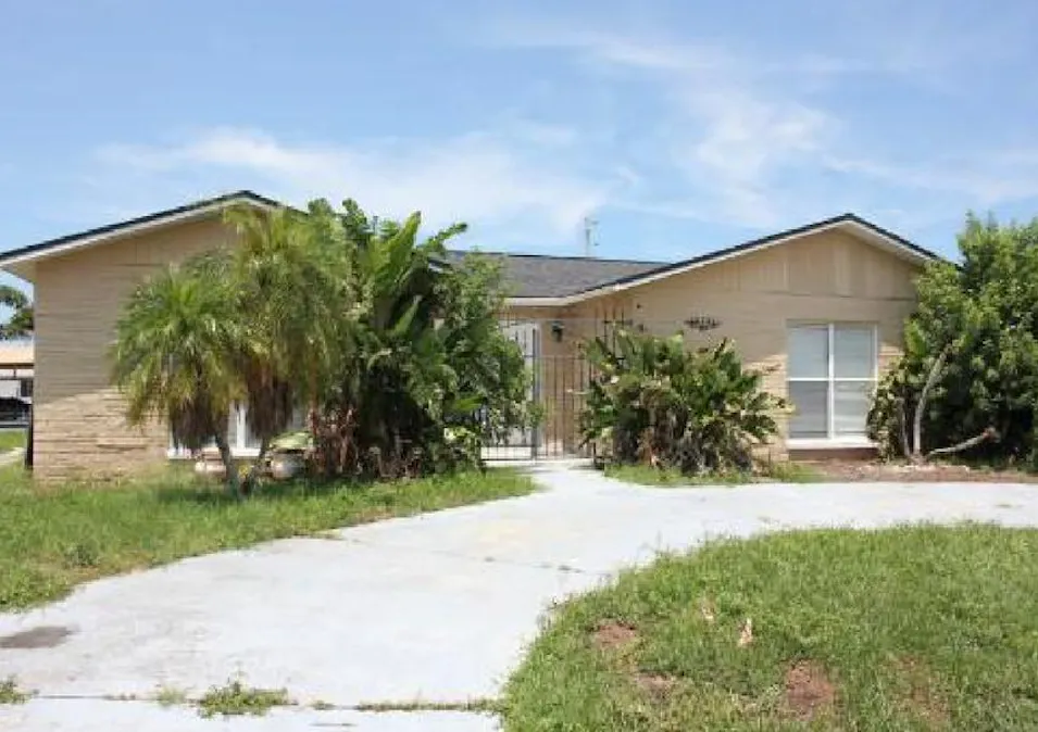 13701 Garris Dr Hudson, FL 34667, Pasco County