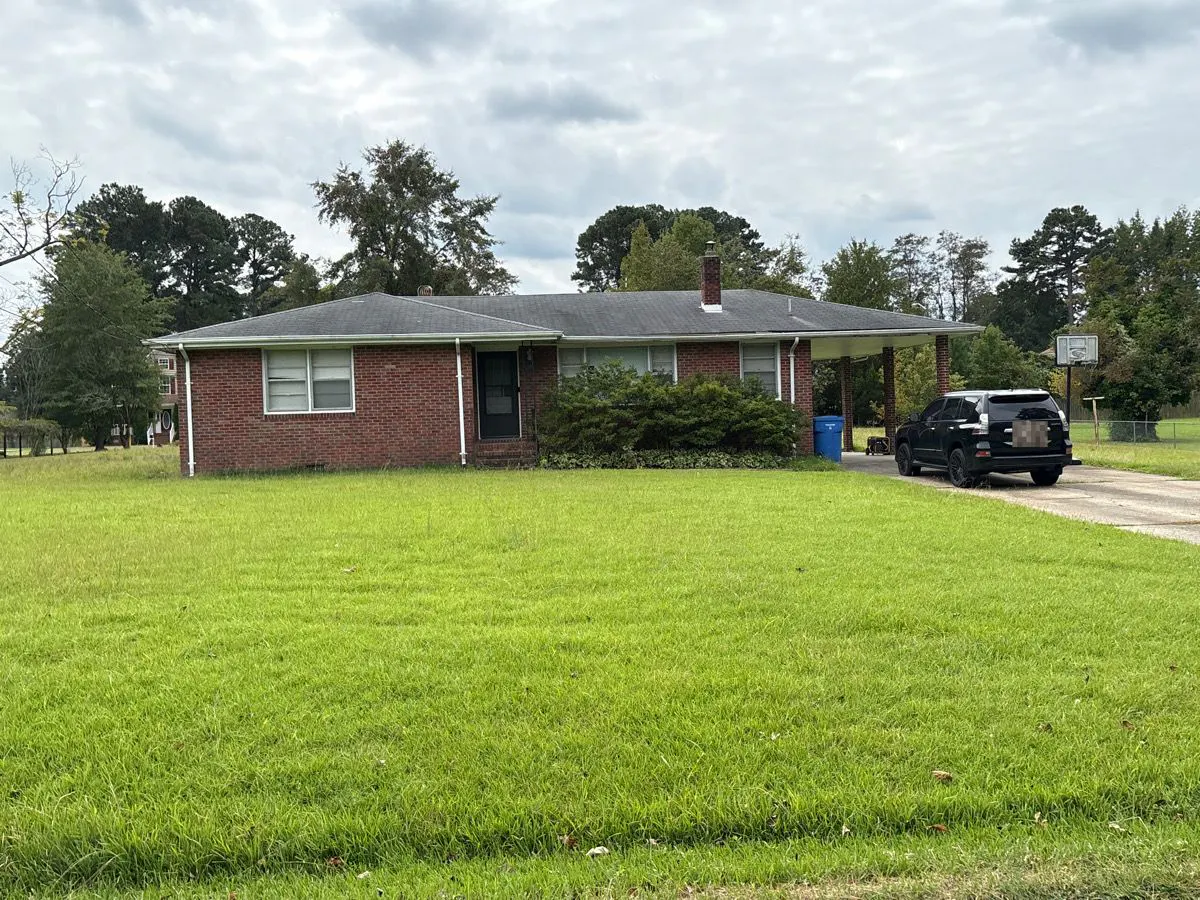 Woodland Dr, Chesapeake, VA 23321