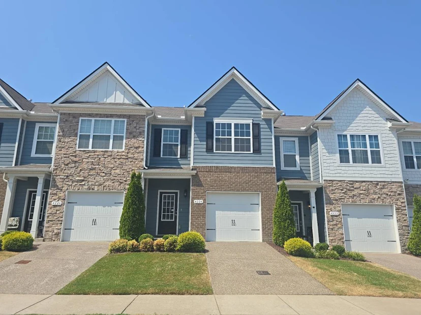 4224 Grapevine Loop