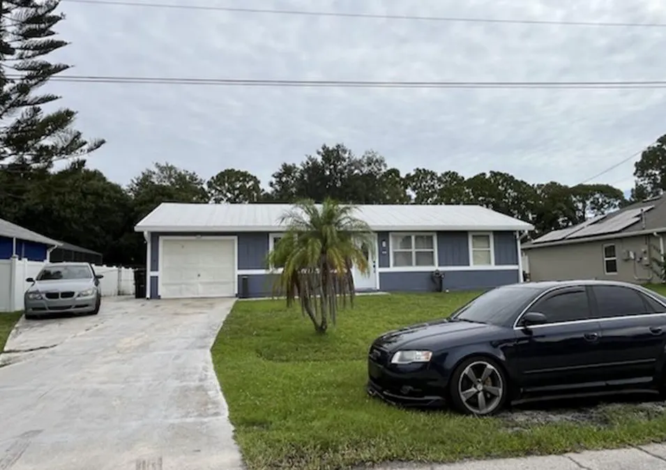 331 SW De Gouvea Ter Port Saint Lucie, FL 34984, Saint Lucie County