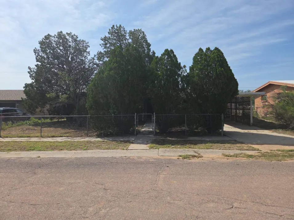 622 E Post Rd Benson, AZ 85602, Cochise County