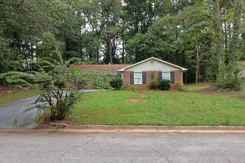 4624 Hamlet Walk Southeast