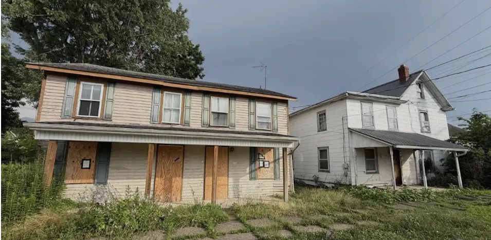 204-206 E 10th St Berwick, PA 18603, Columbia County
