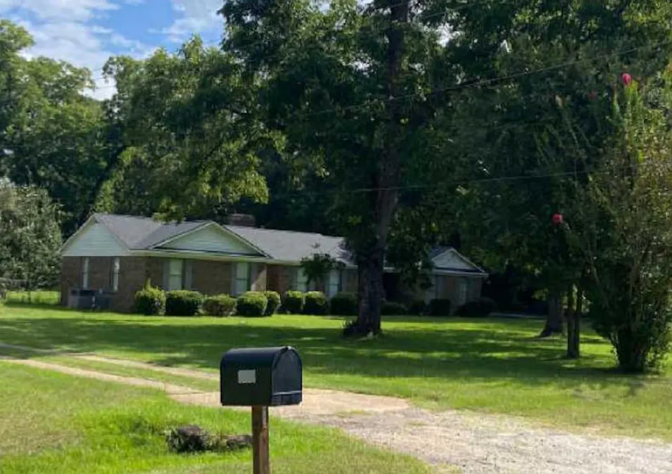 121 Redbud Rd Albany, GA 31705, Dougherty County