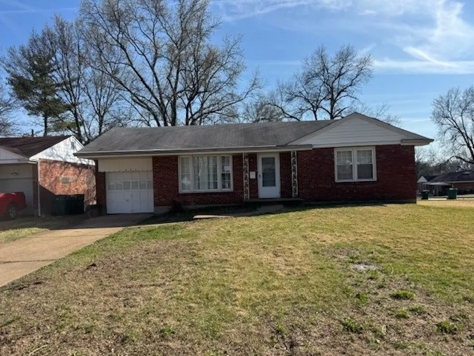1082 Fontaine Place St Louis, MO 63137, St. Louis County