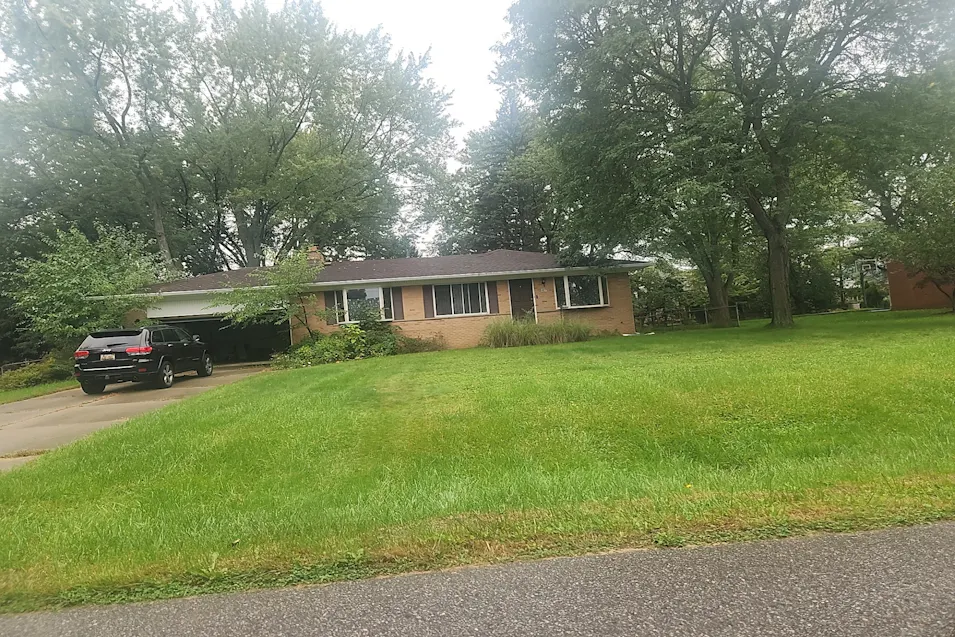 927 Muer Dr Troy, MI 48084, Oakland County
