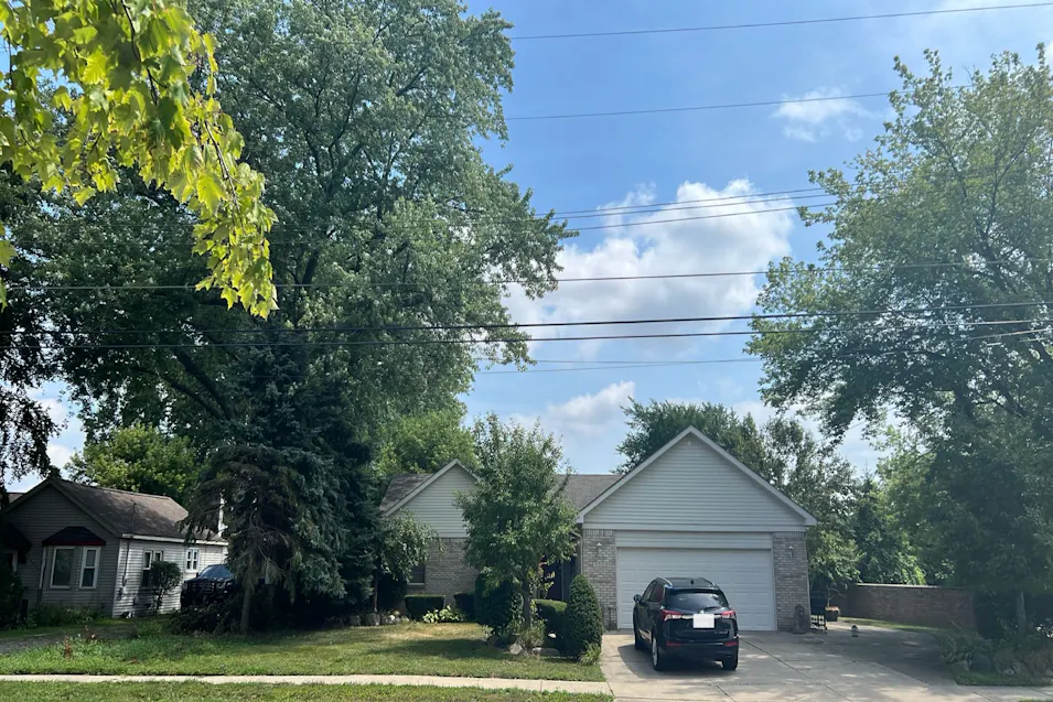 11712 Camden St Livonia, MI 48150, Wayne County