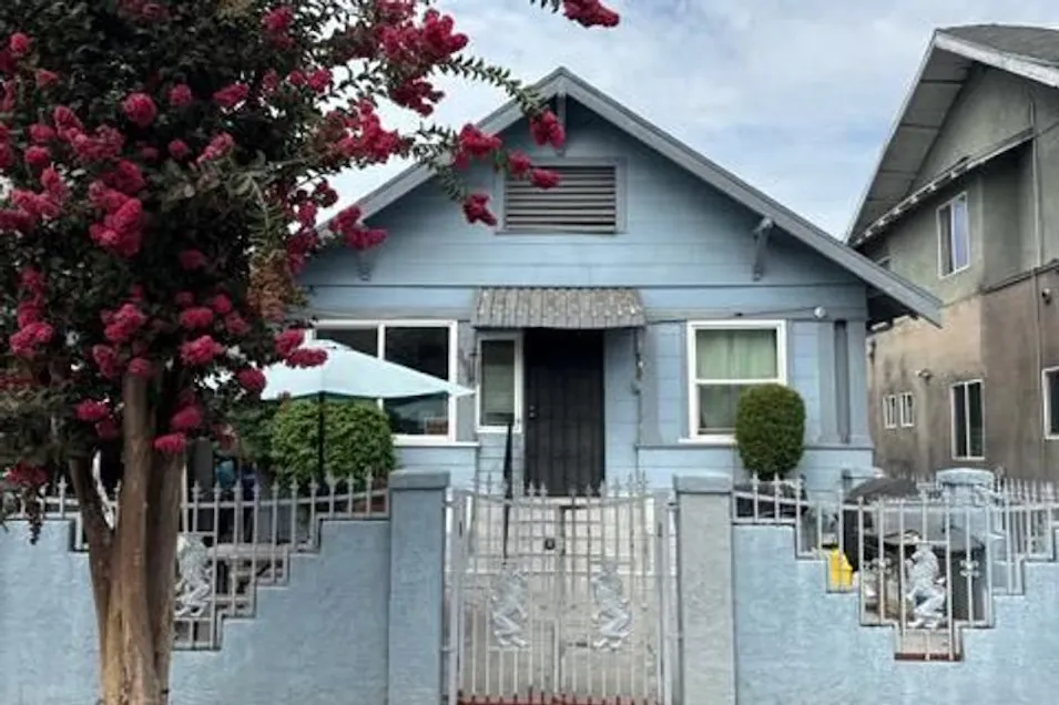 3939 Wisconsin Street Los Angeles, CA 90037, Los Angeles County