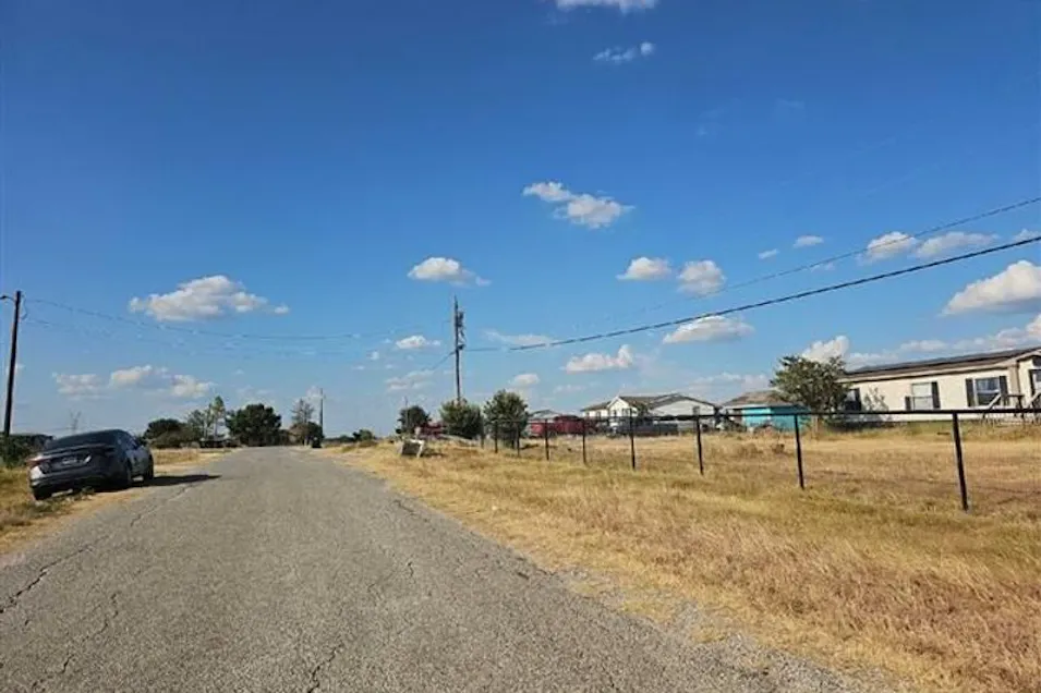 5908 Elderberry Ct Joshua, TX 76058, Johnson County