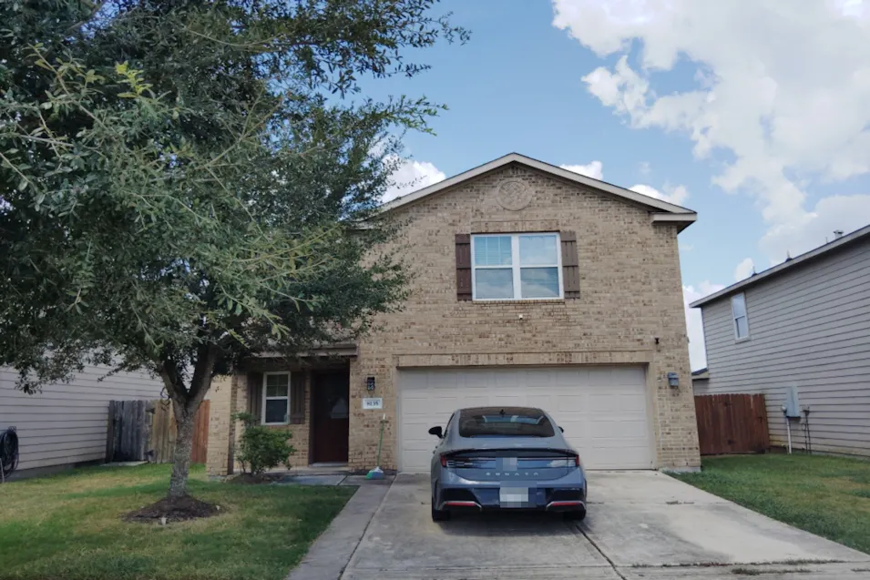 8135 Hall Lake Drive Houston, TX 77075, Harris County