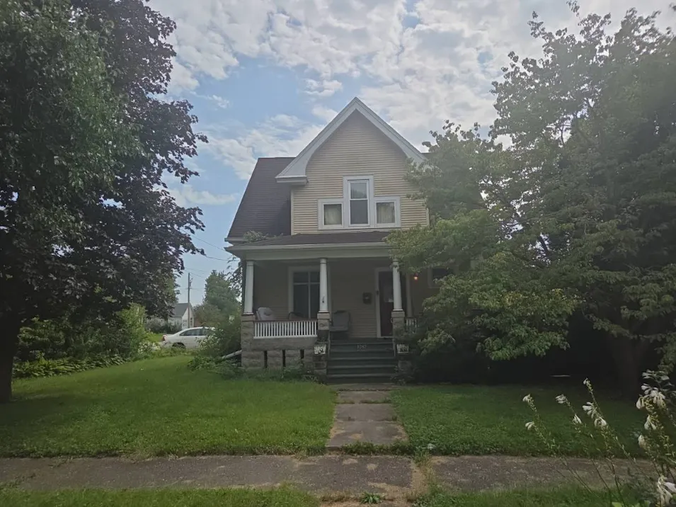 1082 E Brooks St Galesburg, IL 61401, Knox County