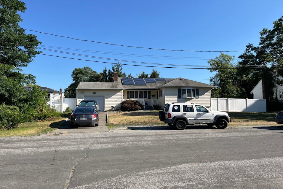 41 Lenox Street Lindenhurst, NY 11757, Suffolk County