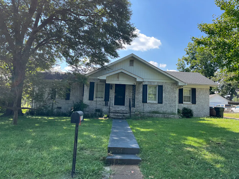 1511 10th Ave SE Decatur, AL 35601, Morgan County
