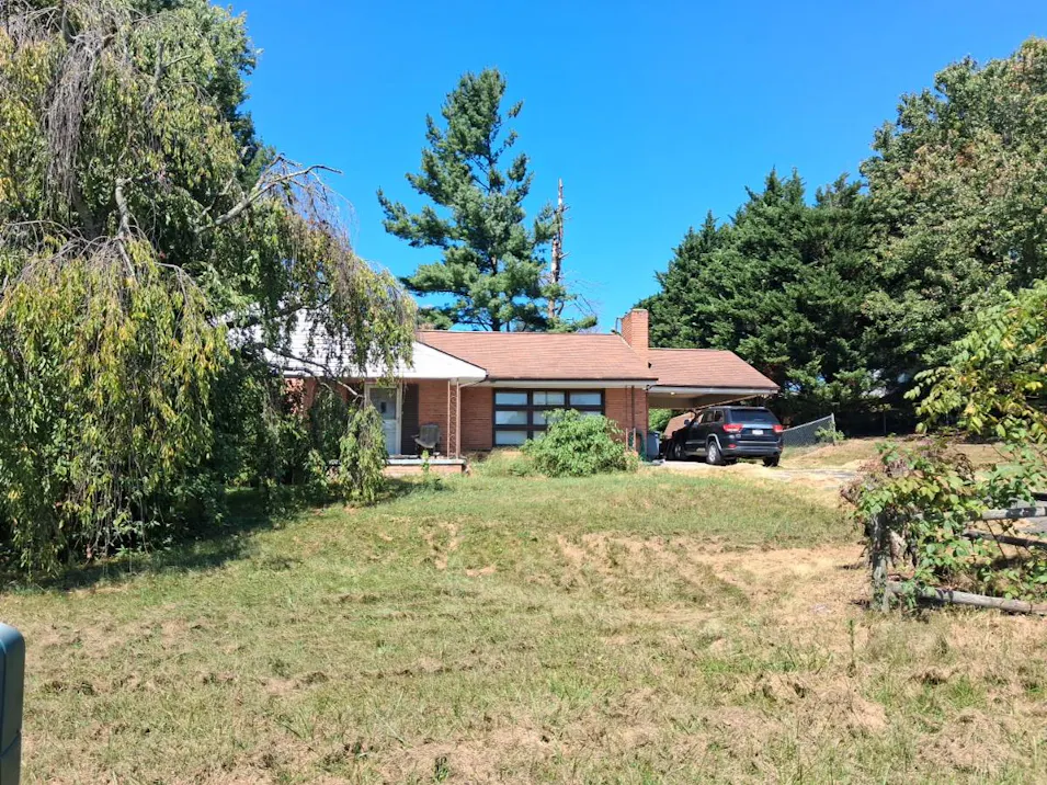 5533 Lee St Dublin, VA 24084, Pulaski County
