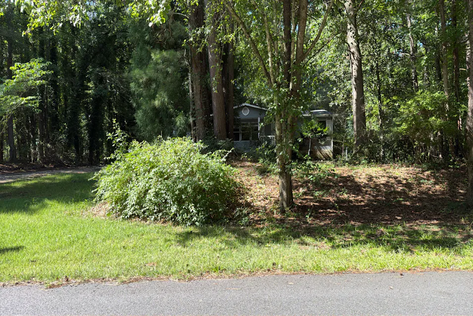 19 Peachtree Lake Dr Sharpsburg, GA 30277, Coweta County