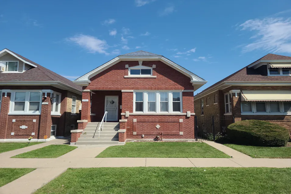 1521 N Monitor Ave Chicago, IL 60651, Cook County