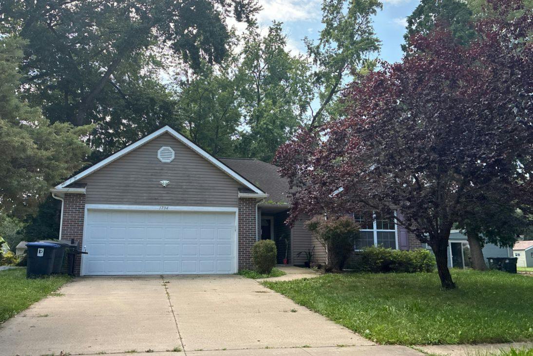 Wakefield Dr, Akron, OH 44320
