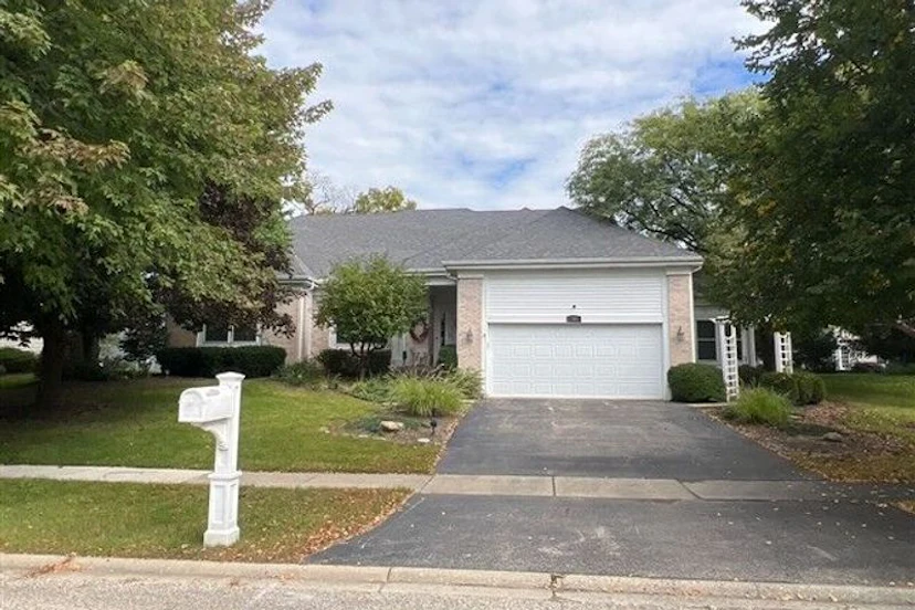 793 Lipizzan Ln