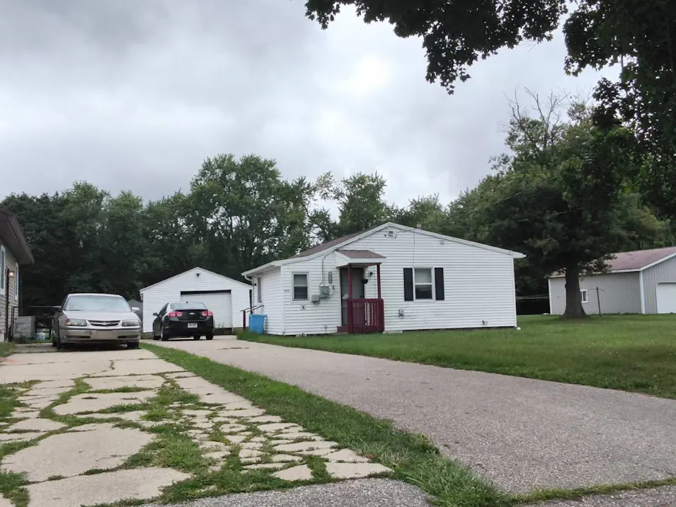 4726 Hughes Rd Lansing, MI 48910, Ingham County