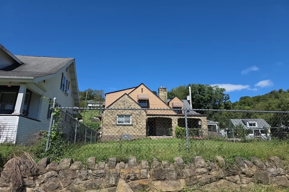 4 Frederick Street Bridgeport, OH 43912, Belmont County