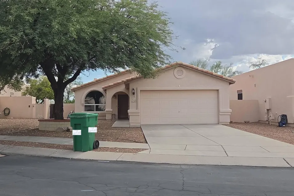 60 E Yucca Cove Place Oro Valley, AZ 85755, Pima County