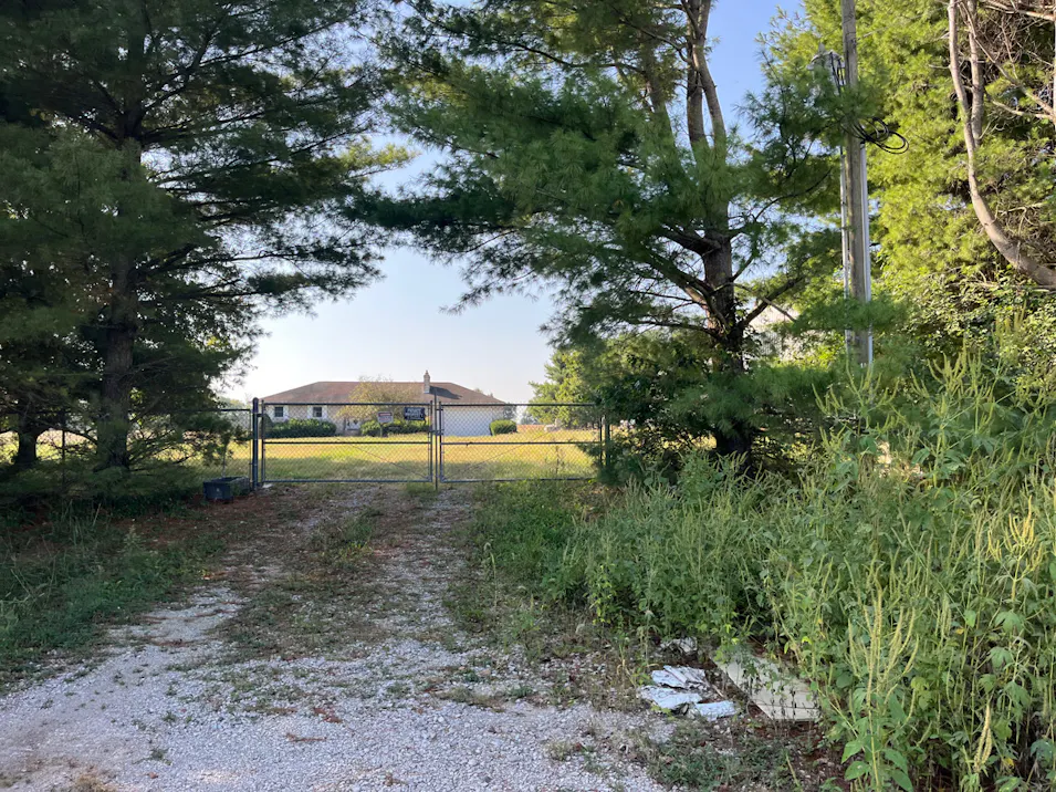 6040 Cedar Road Iuka, IL 62849, Marion County