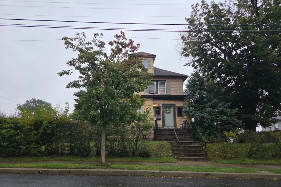 92 Hornsby Street Fords, NJ 08863, Middlesex County