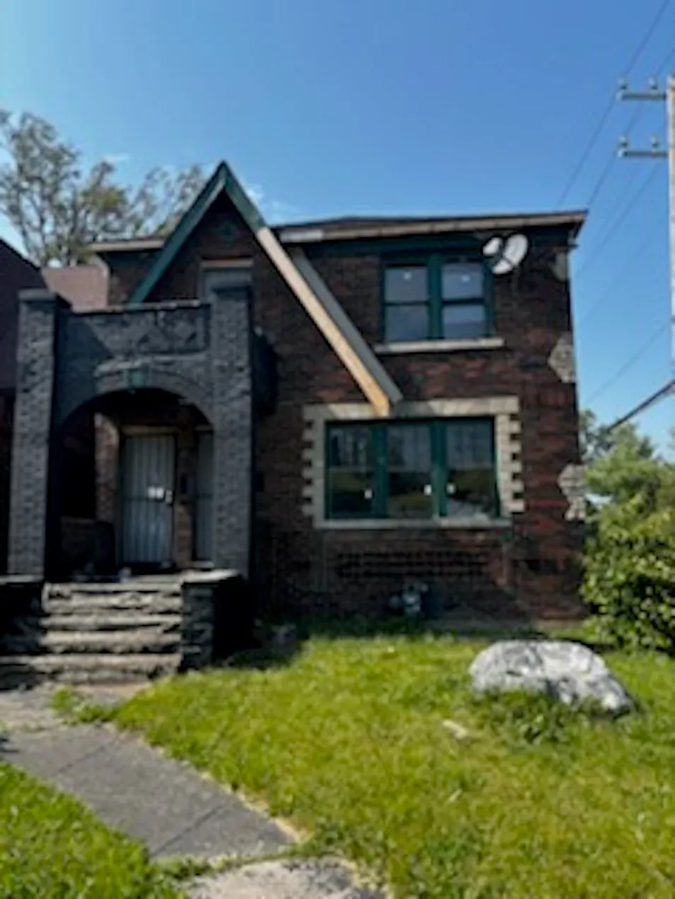 6875 Drake St Hamtramck, MI 48212, Wayne County