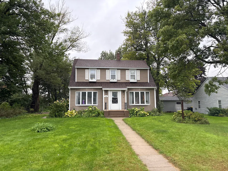 132 NW 3rd St Buffalo Lake, MN 55314, Renville County