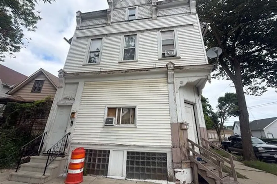 2100 W Orchard St Milwaukee, WI 53204, Milwaukee County