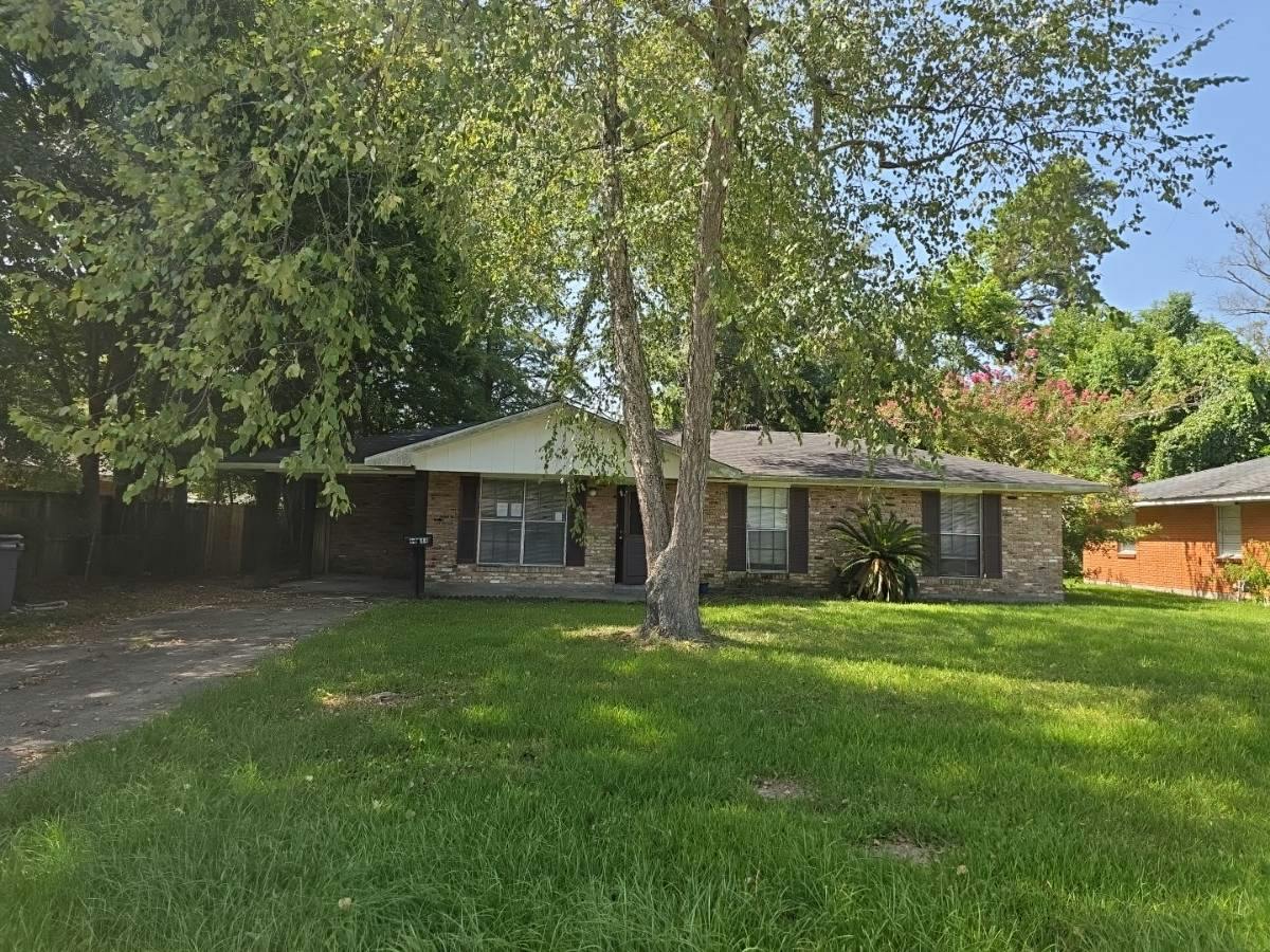 Warfield Ave, Baton Rouge, LA 70815