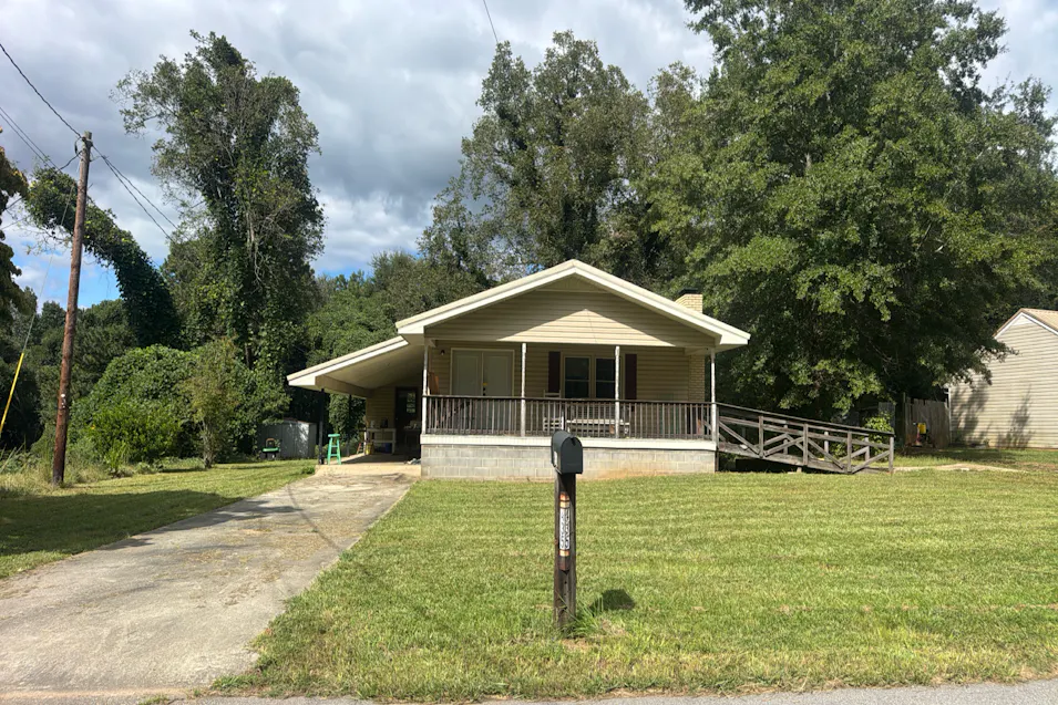 435 W Atlanta St Tallapoosa, GA 30176, Haralson County