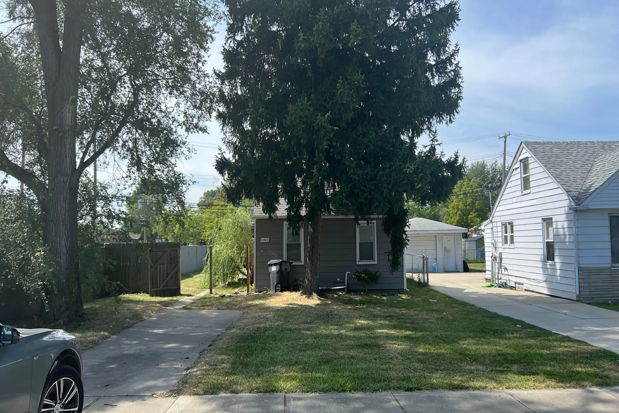 Beech Daly Rd, Taylor, MI 48180