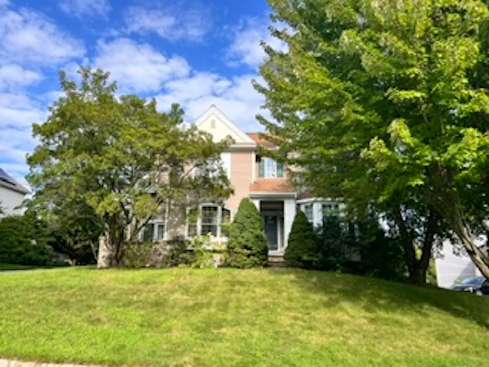 2453 Fringe Ln Easton, PA 18040, Northampton County