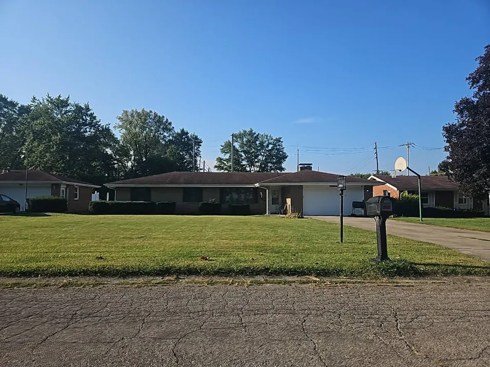 3315 E 8th St Anderson, IN 46012, Madison County