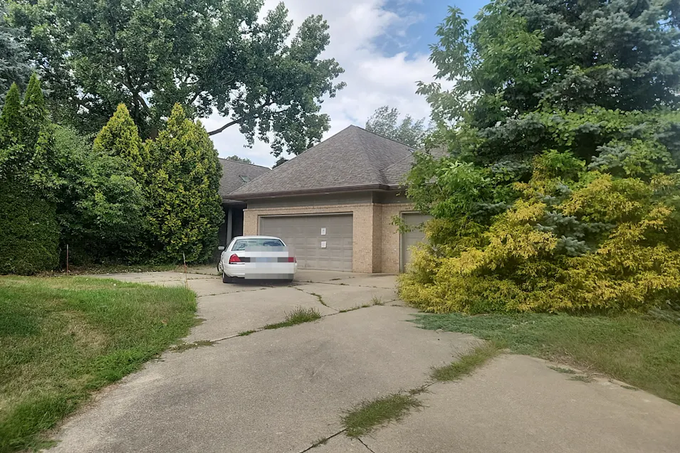 2081 Dell Rose Dr Bloomfield Hills, MI 48302-0189, Oakland County