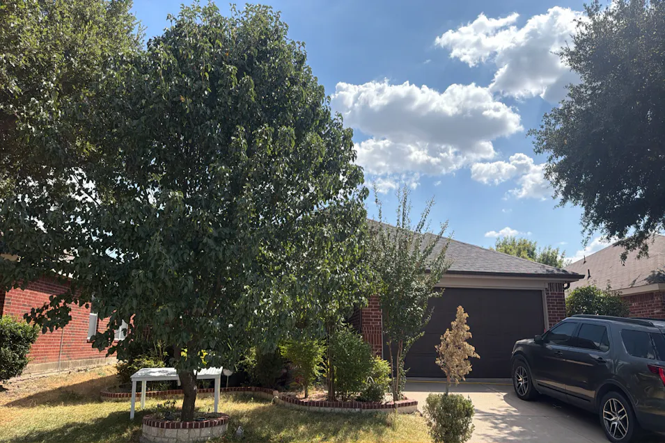 2816 Lonesome Dove Ln Dallas, TX 75237, Dallas County