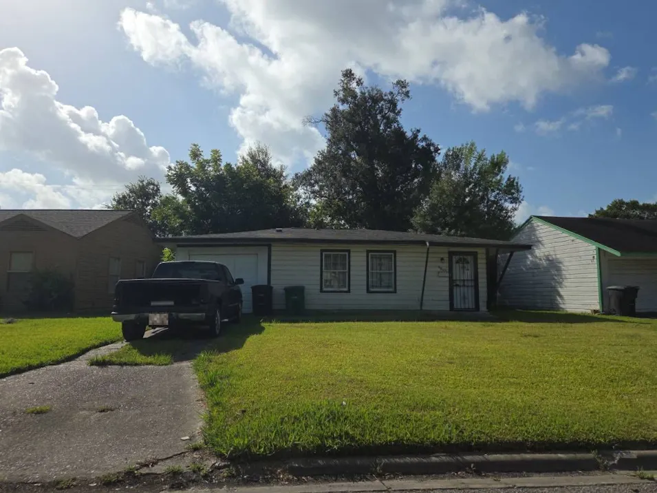 7343 Okinawa Road Houston, TX 77033, Harris County