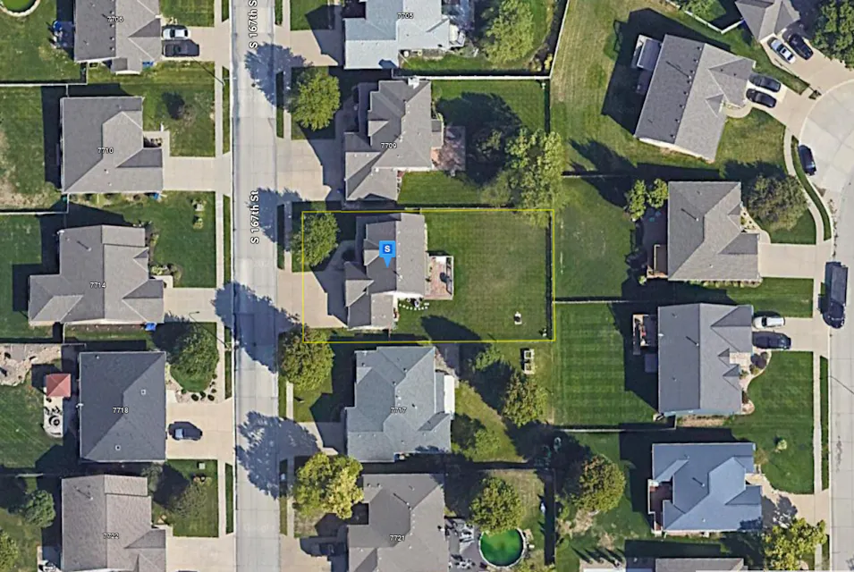 7713 S 167th St Omaha, NE 68136, Sarpy County