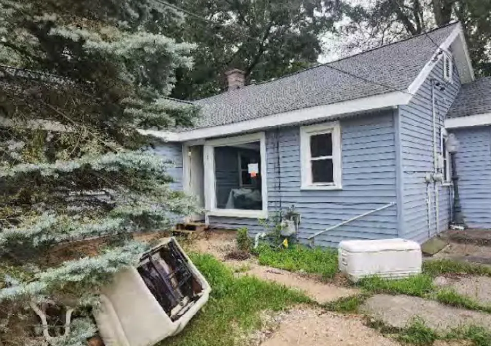 2629 Charlesgate SW Wyoming, MI 49509, Kent County