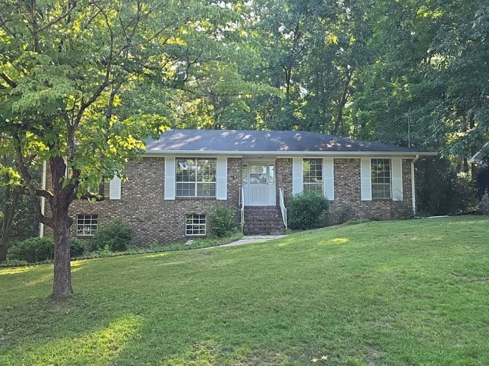 220 Navajo Pines Dr Alabaster, AL 35007, Shelby County