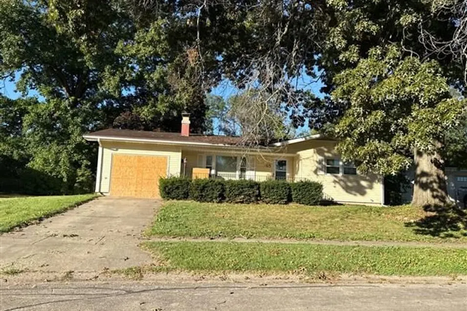 65 Glen Aire Springfield, IL 62703, Sangamon County