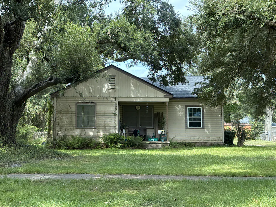 1517 13th St Lake Charles, LA 70601, Calcasieu County