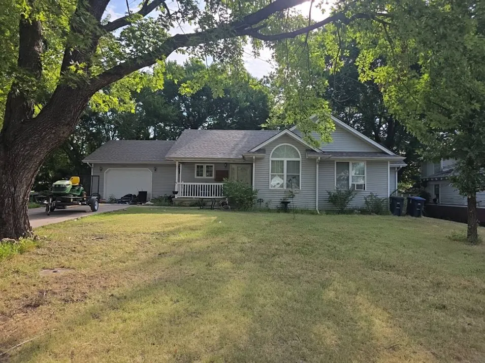 1006 N Taylor St El Dorado, KS 67042, Butler County